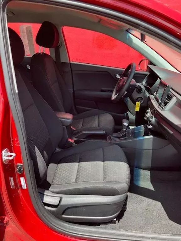 2019 KIA RIO SEDAN 4-CYL, 1.6 LITER S SEDAN 4D