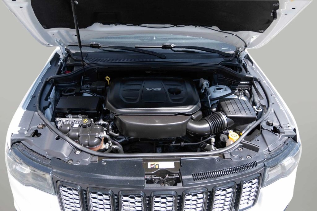 2018 JEEP GRAND CHEROKEE SUV V6, VVT, 3.6 LITER ALTITUDE SPORT UTILITY 4D