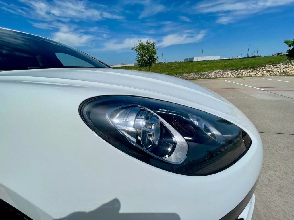 2017 Porsche Macan - Image 9 2017 Porsche Macan - Image 9
