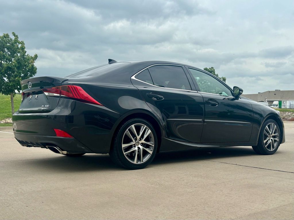 2020 Lexus Is - Image 7 2020 Lexus Is - Image 7