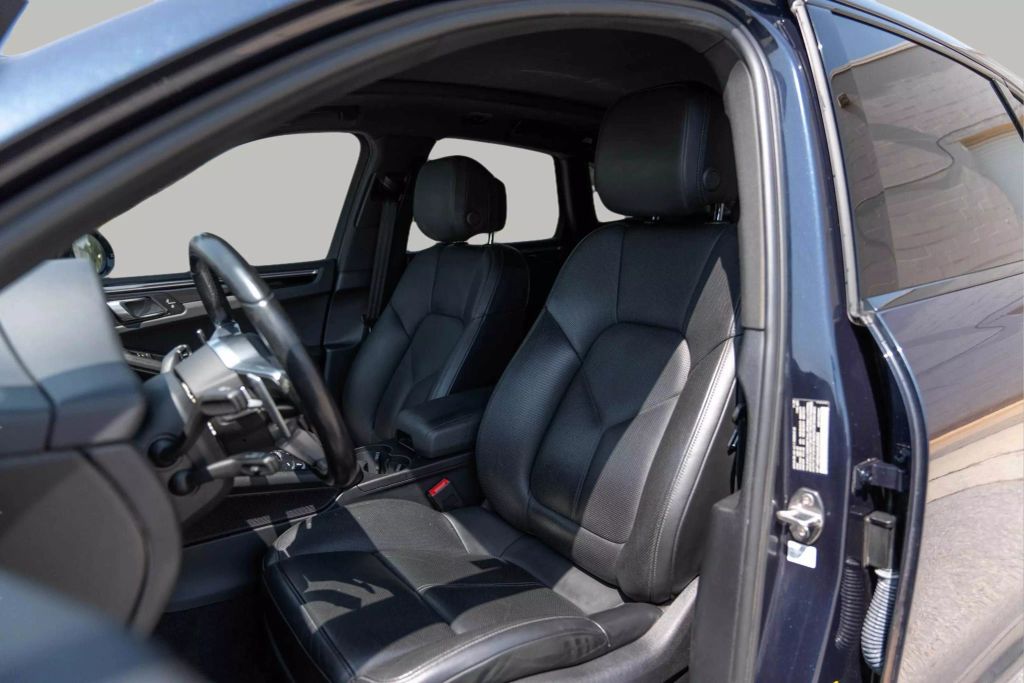 2021 PORSCHE MACAN SUV V6, TURBO, 3.0 LITER S SPORT UTILITY 4D