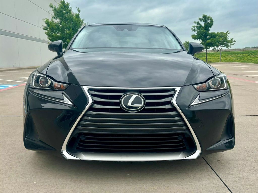 2020 Lexus Is - Image 3 2020 Lexus Is - Image 3
