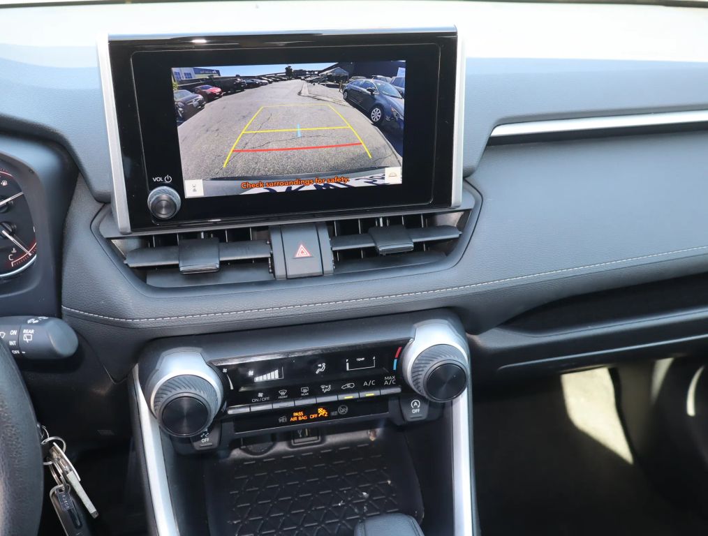 2024 TOYOTA RAV4 SUV 4-CYL, DYNAMIC-FORCE, 2.5 LITER LE SPORT UTILITY 4D