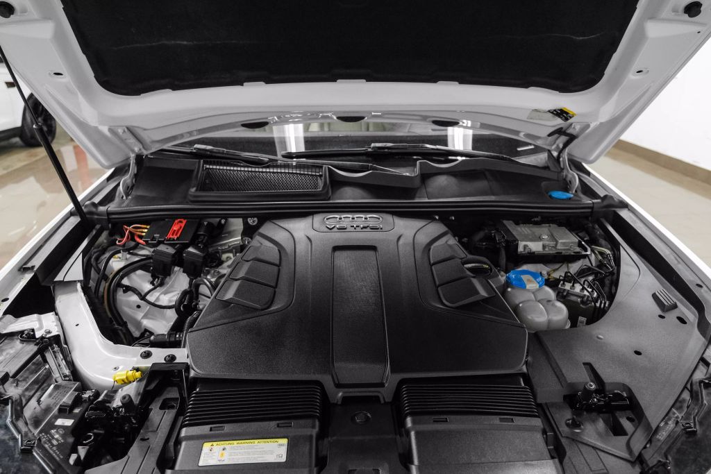 2017 AUDI Q7 SUV V6, SPRCHRGD, 3.0L 3.0T PRESTIGE SPORT UTILITY 4D