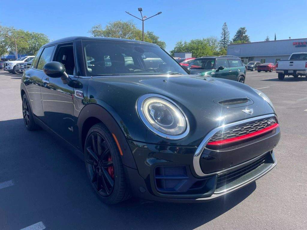 2017 MINI Clubman John Cooper Works's photo