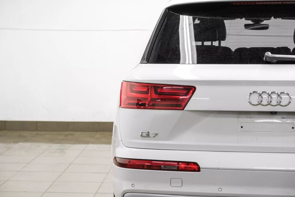 2017 AUDI Q7 SUV V6, SPRCHRGD, 3.0L 3.0T PRESTIGE SPORT UTILITY 4D