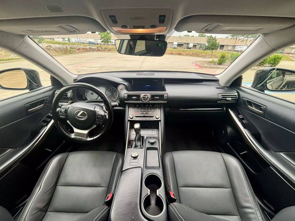 2020 Lexus Is - Image 12 2020 Lexus Is - Image 12