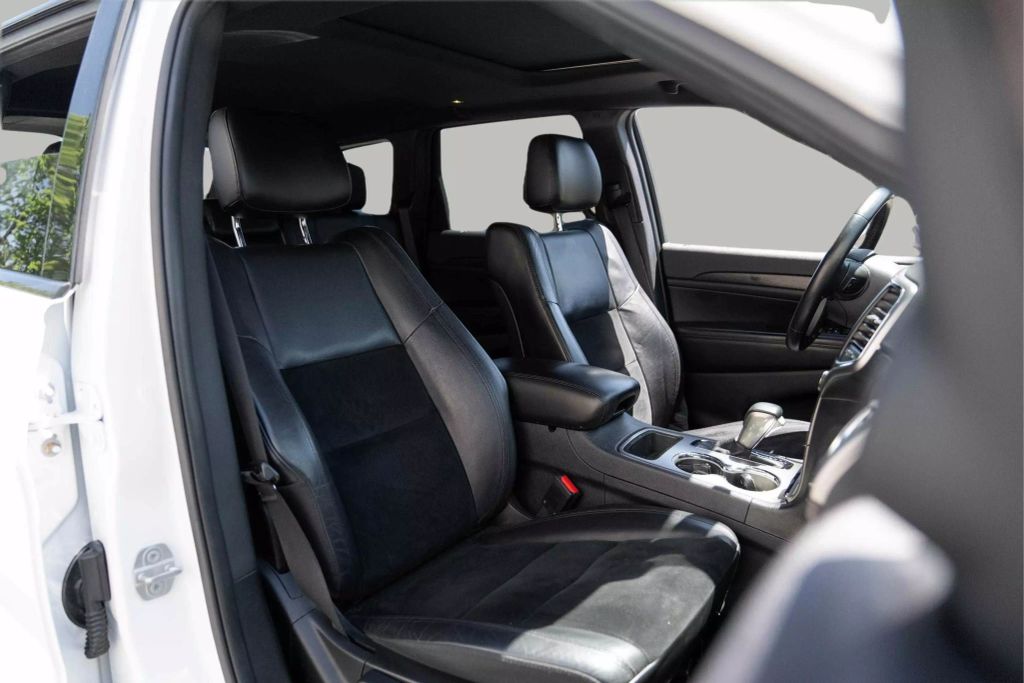 2018 JEEP GRAND CHEROKEE SUV V6, VVT, 3.6 LITER ALTITUDE SPORT UTILITY 4D