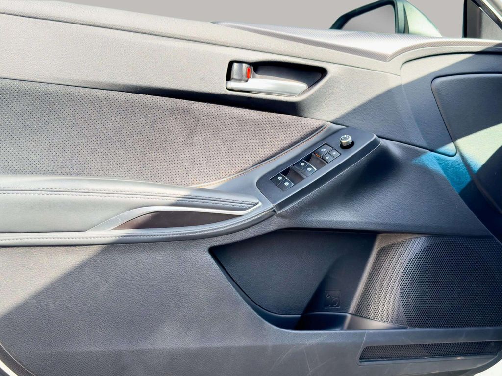 2019 TOYOTA AVALON SEDAN V6, 3.5 LITER XSE SEDAN 4D