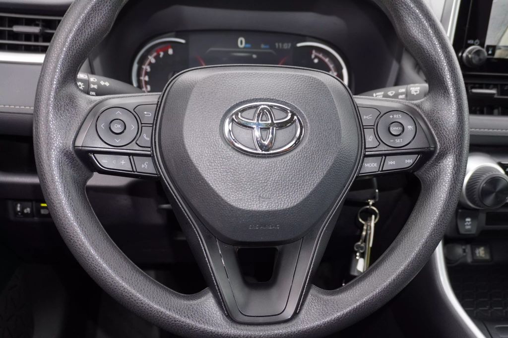 2024 TOYOTA RAV4 SUV 4-CYL, DYNAMIC-FORCE, 2.5 LITER LE SPORT UTILITY 4D