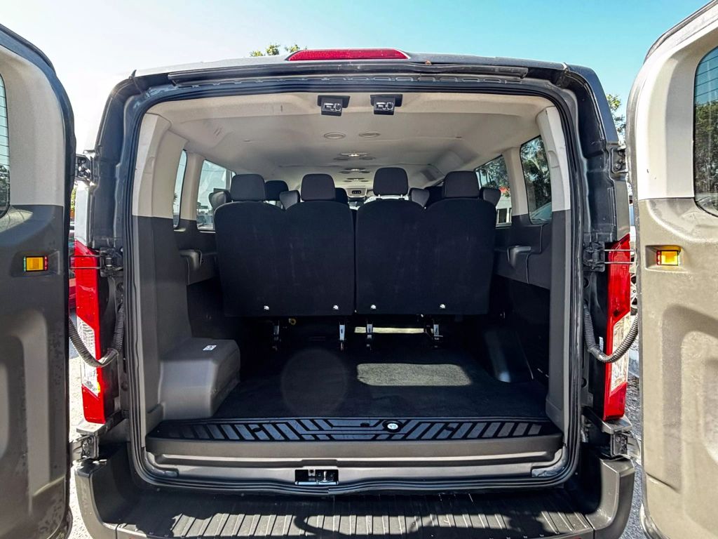 2022 FORD TRANSIT 350 PASSENGER VAN PASSENGER V6, FLEX FUEL, 3.5 LITER XL W/LOW ROOF VAN 3D