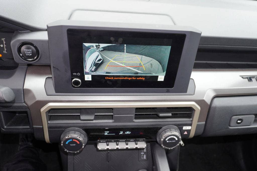 2024 TOYOTA TACOMA DOUBLE CAB PICKUP 4-CYL, I-FORCE, TURBO, 2.4 LITER SR5 PICKUP 4D 5 FT