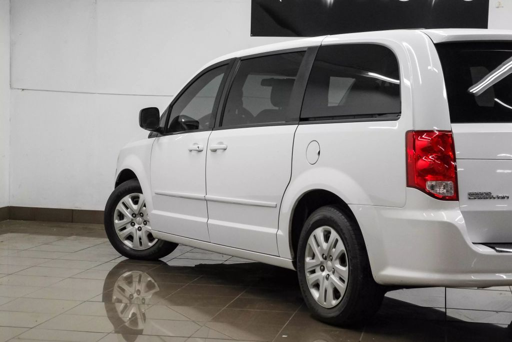 2017 DODGE GRAND CARAVAN PASSENGER PASSENGER V6, FLEX FUEL, 3.6 LITER SE MINIVAN 4D