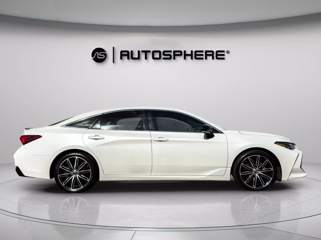 2019 TOYOTA AVALON SEDAN V6, 3.5 LITER XSE SEDAN 4D
