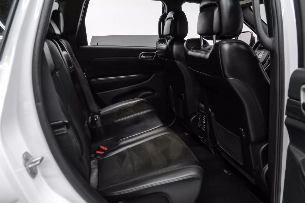 2021 JEEP GRAND CHEROKEE SUV V6, VVT, 3.6 LITER LAREDO X SPORT UTILITY 4D