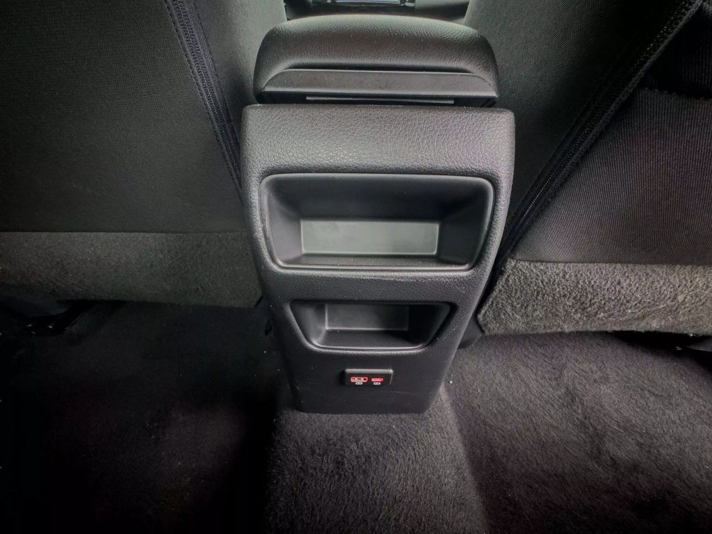 2019 NISSAN SENTRA SEDAN 4-CYL, 1.8 LITER SR SEDAN 4D
