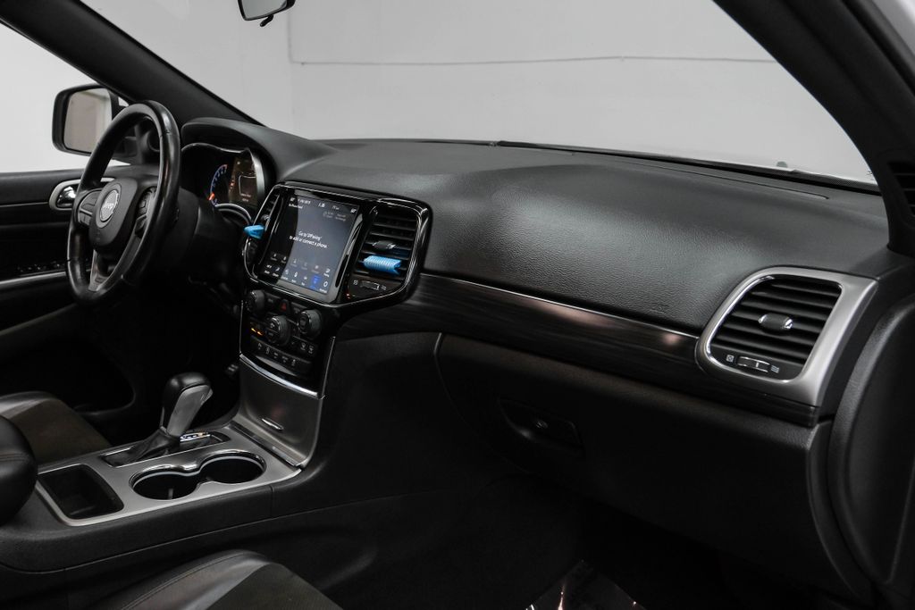 2021 JEEP GRAND CHEROKEE SUV V6, VVT, 3.6 LITER LAREDO X SPORT UTILITY 4D