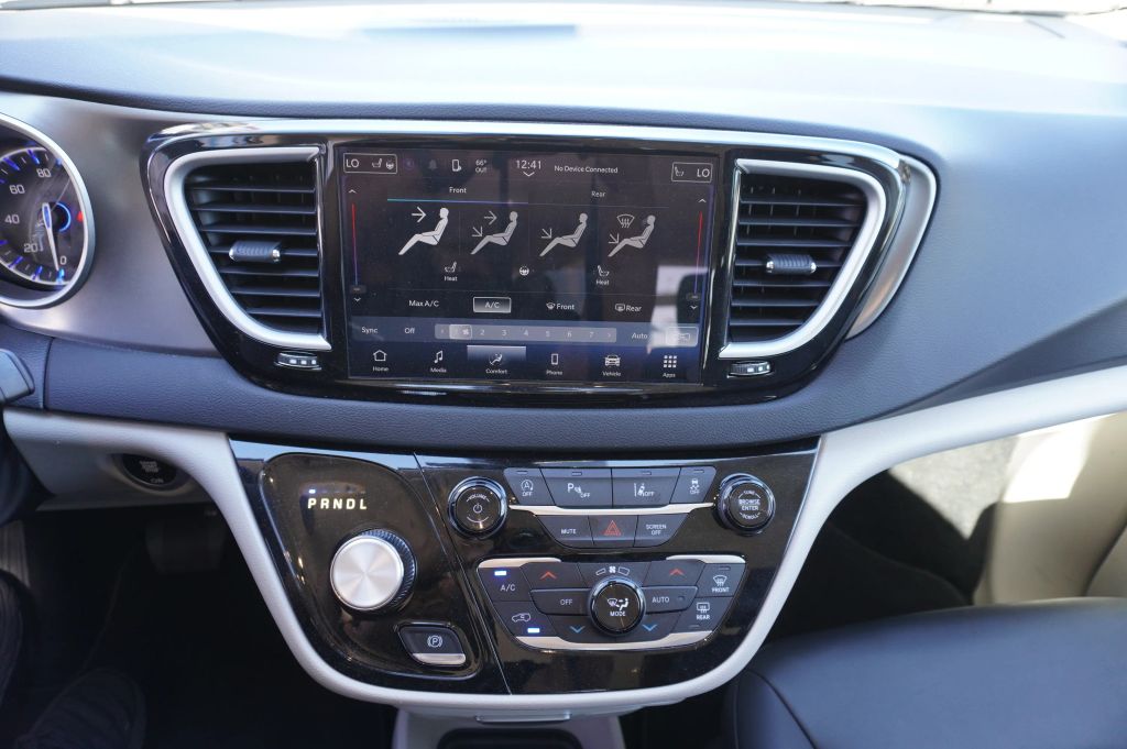 2023 CHRYSLER PACIFICA VAN V6, 3.6 LITER TOURING L VAN 4D