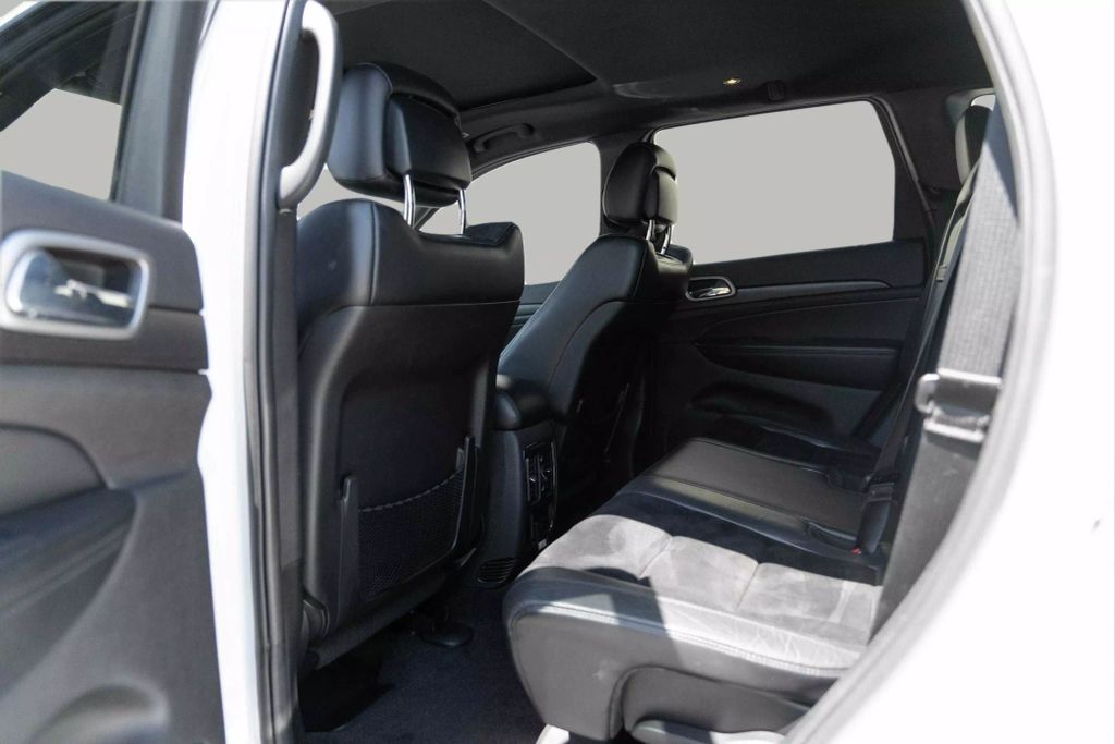 2018 JEEP GRAND CHEROKEE SUV V6, VVT, 3.6 LITER ALTITUDE SPORT UTILITY 4D