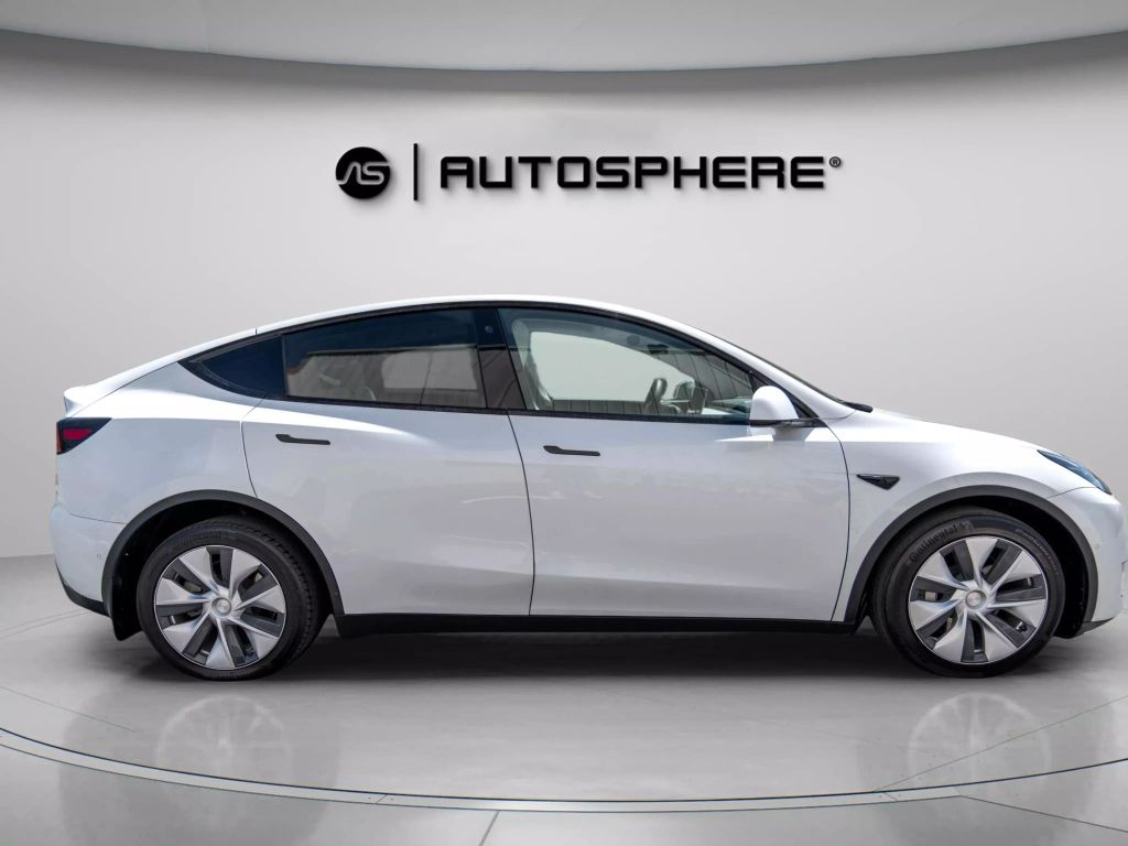 2022 TESLA MODEL Y SUV DUAL AC ELECTRIC MOTORS LONG RANGE SPORT UTILITY 4D