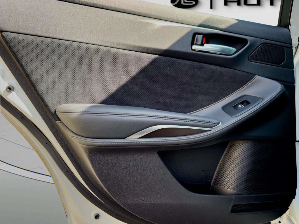 2019 TOYOTA AVALON SEDAN V6, 3.5 LITER XSE SEDAN 4D