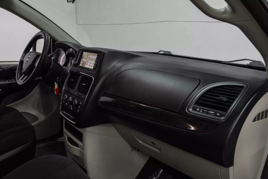 2017 DODGE GRAND CARAVAN PASSENGER PASSENGER V6, FLEX FUEL, 3.6 LITER SE MINIVAN 4D
