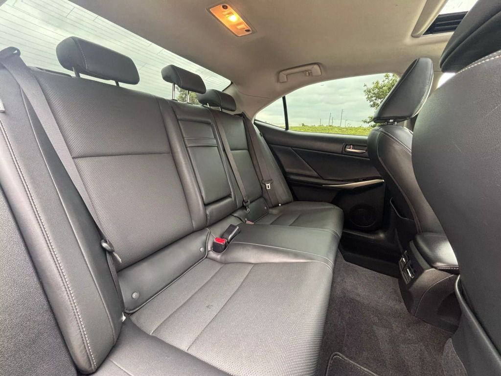 2020 Lexus Is - Image 16 2020 Lexus Is - Image 16