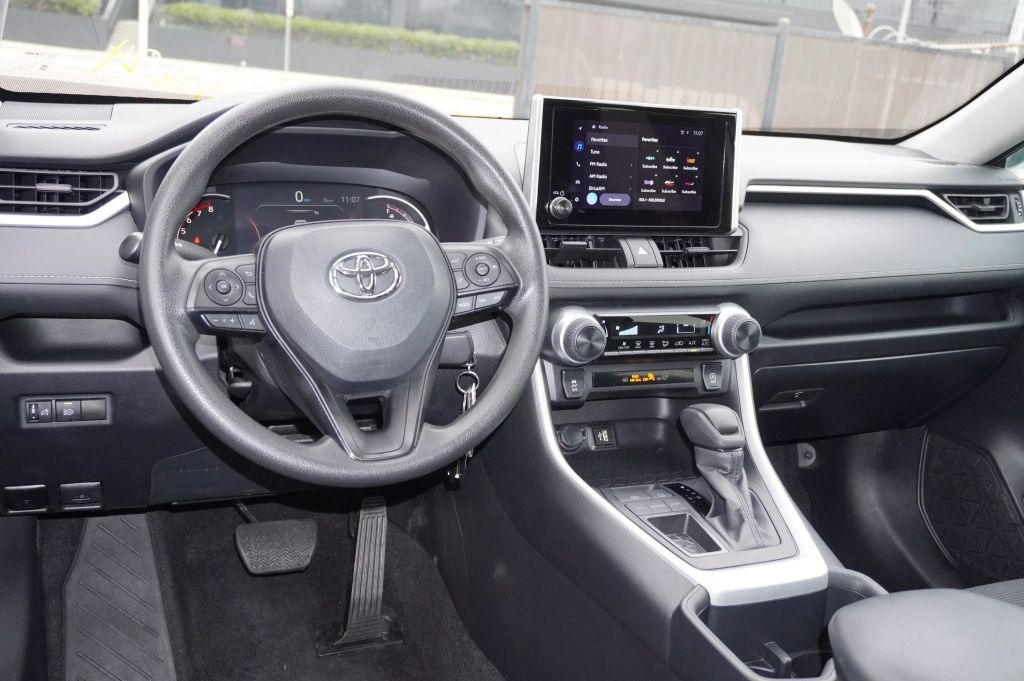 2024 TOYOTA RAV4 SUV 4-CYL, DYNAMIC-FORCE, 2.5 LITER LE SPORT UTILITY 4D