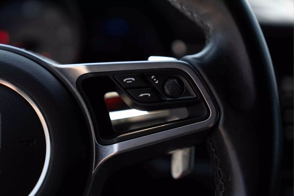 2021 PORSCHE MACAN SUV V6, TURBO, 3.0 LITER S SPORT UTILITY 4D