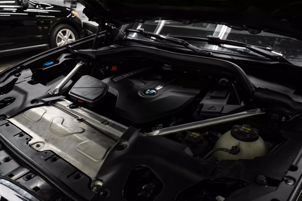 2019 BMW X3 SUV 4-CYL, TURBO, 2.0 LITER SDRIVE30I SPORT UTILITY 4D