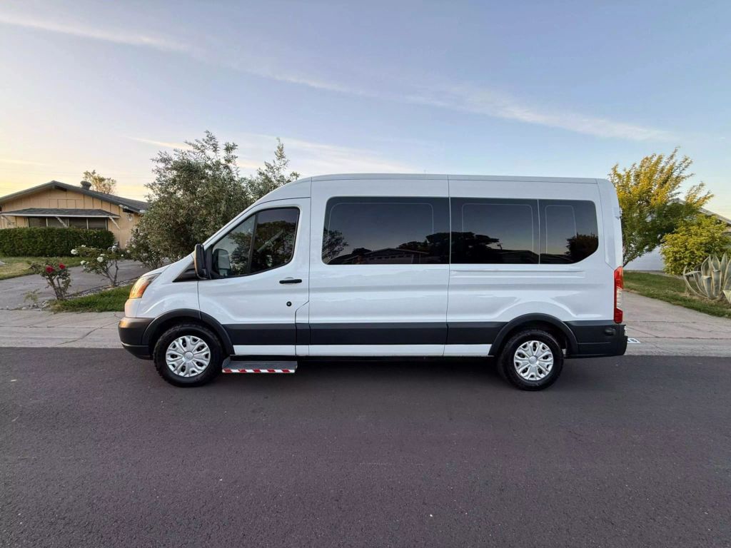 2018 Ford Transit Wagon