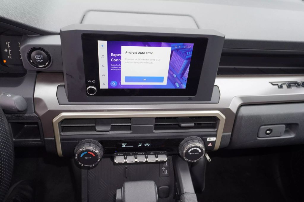 2024 TOYOTA TACOMA DOUBLE CAB PICKUP 4-CYL, I-FORCE, TURBO, 2.4 LITER SR5 PICKUP 4D 5 FT