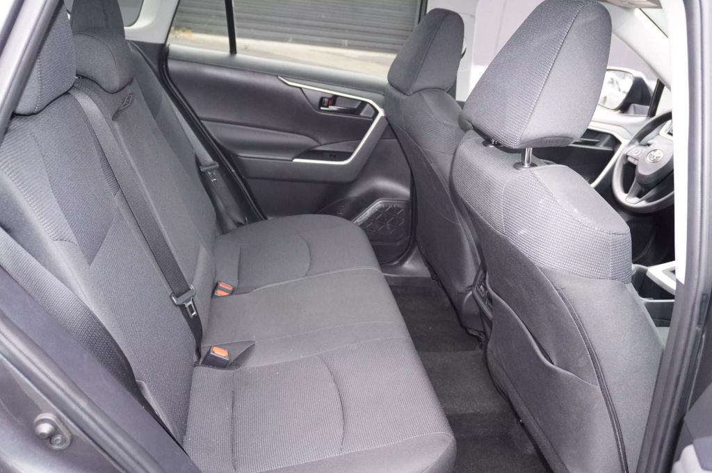 2024 TOYOTA RAV4 SUV 4-CYL, DYNAMIC-FORCE, 2.5 LITER LE SPORT UTILITY 4D