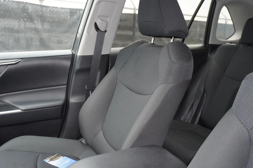 2024 TOYOTA RAV4 SUV 4-CYL, DYNAMIC-FORCE, 2.5 LITER LE SPORT UTILITY 4D