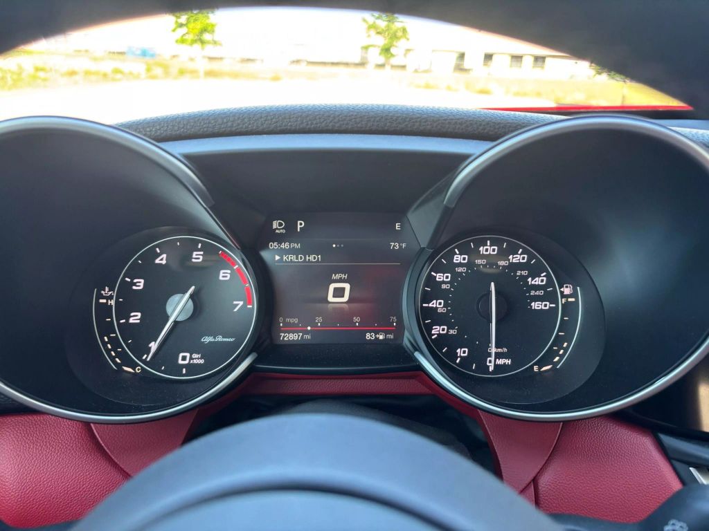2018 Alfa Romeo Giulia - Image 25 2018 Alfa Romeo Giulia - Image 25