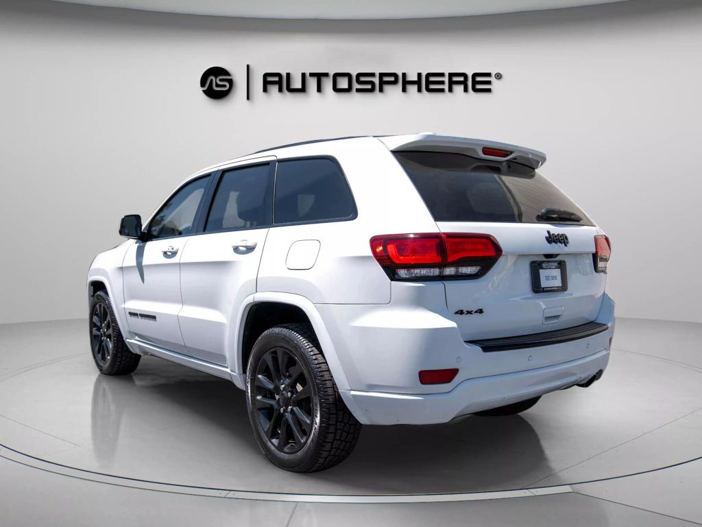 2018 JEEP GRAND CHEROKEE SUV V6, VVT, 3.6 LITER ALTITUDE SPORT UTILITY 4D