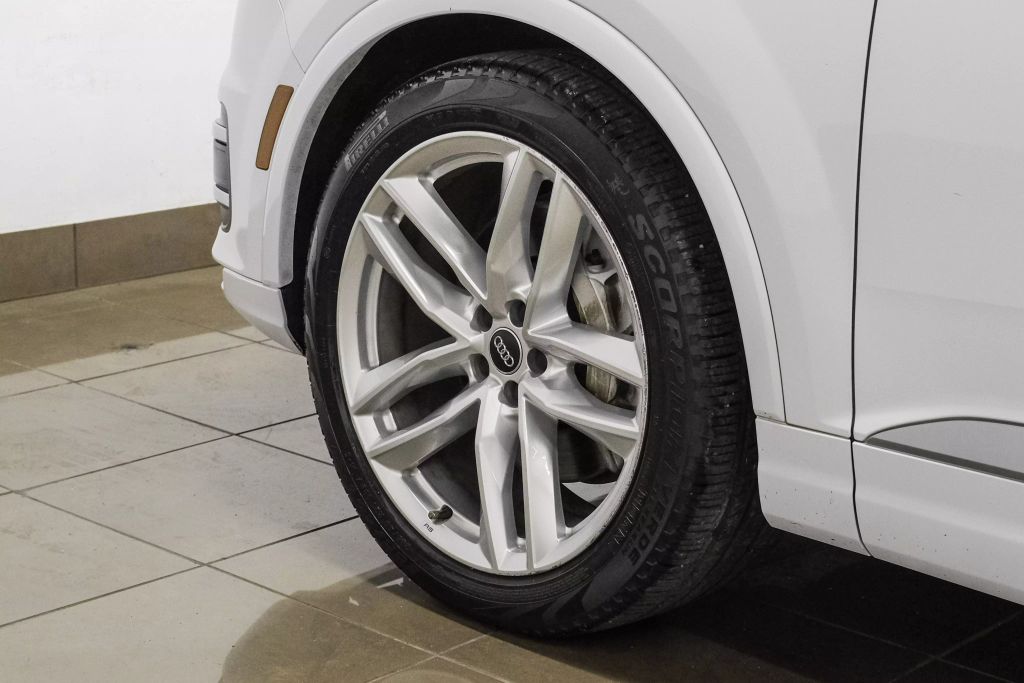 2017 AUDI Q7 SUV V6, SPRCHRGD, 3.0L 3.0T PRESTIGE SPORT UTILITY 4D