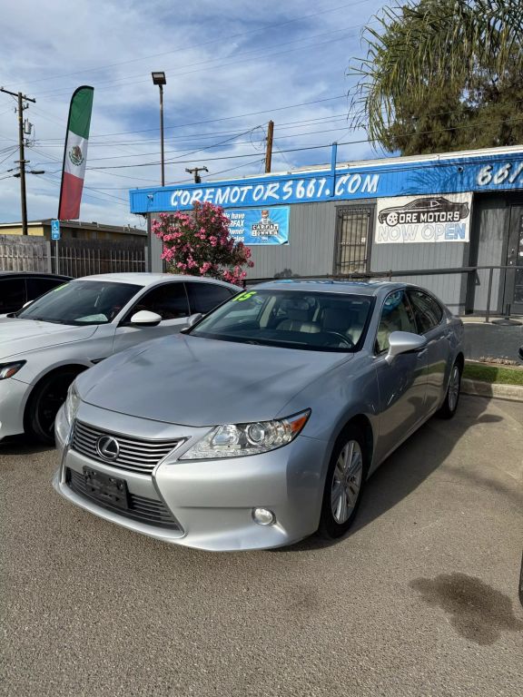 2015 Lexus ES