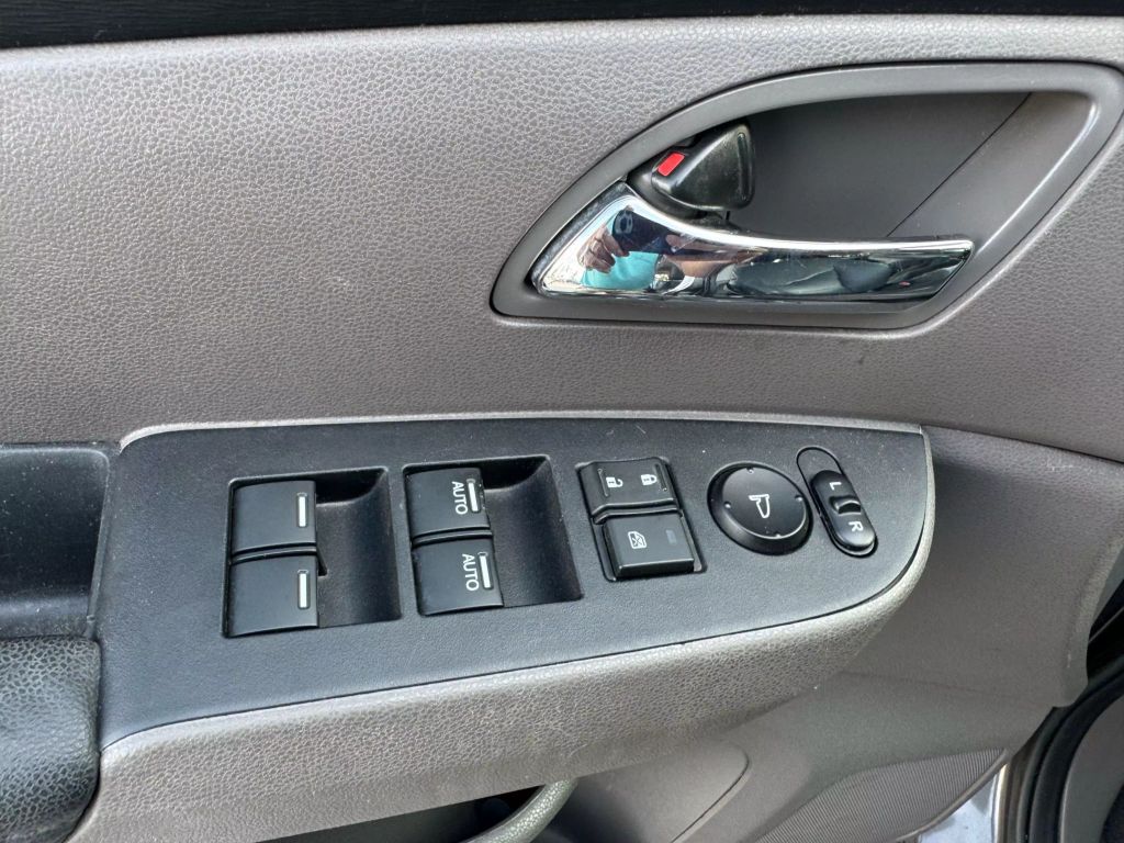 2017 HONDA ODYSSEY VAN V6, I-VTEC, 3.5 LITER SE MINIVAN 4D