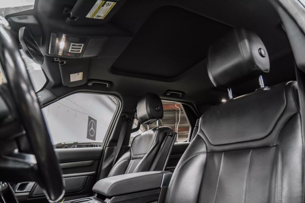 2018 LAND ROVER DISCOVERY SUV V6, SUPERCHARGED, 3.0 LITER SE SPORT UTILITY 4D