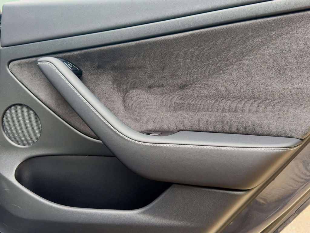2021 TESLA MODEL 3 SEDAN DUAL ELECTRIC MOTORS LONG RANGE SEDAN 4D