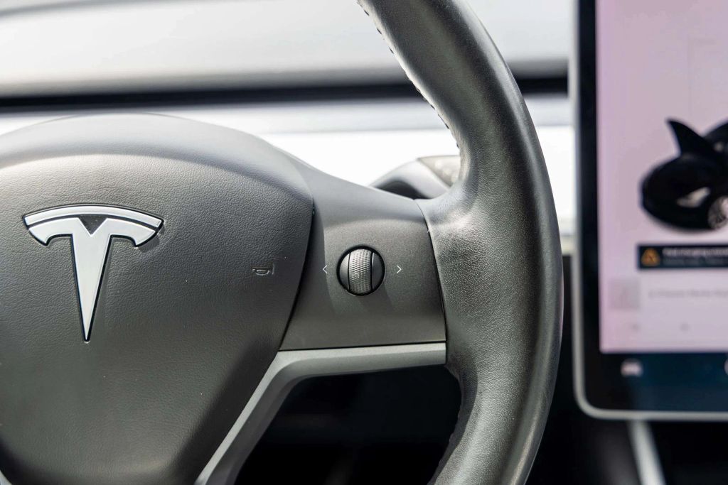2018 TESLA MODEL 3 SEDAN DUAL ELECTRIC MOTORS LONG RANGE SEDAN 4D