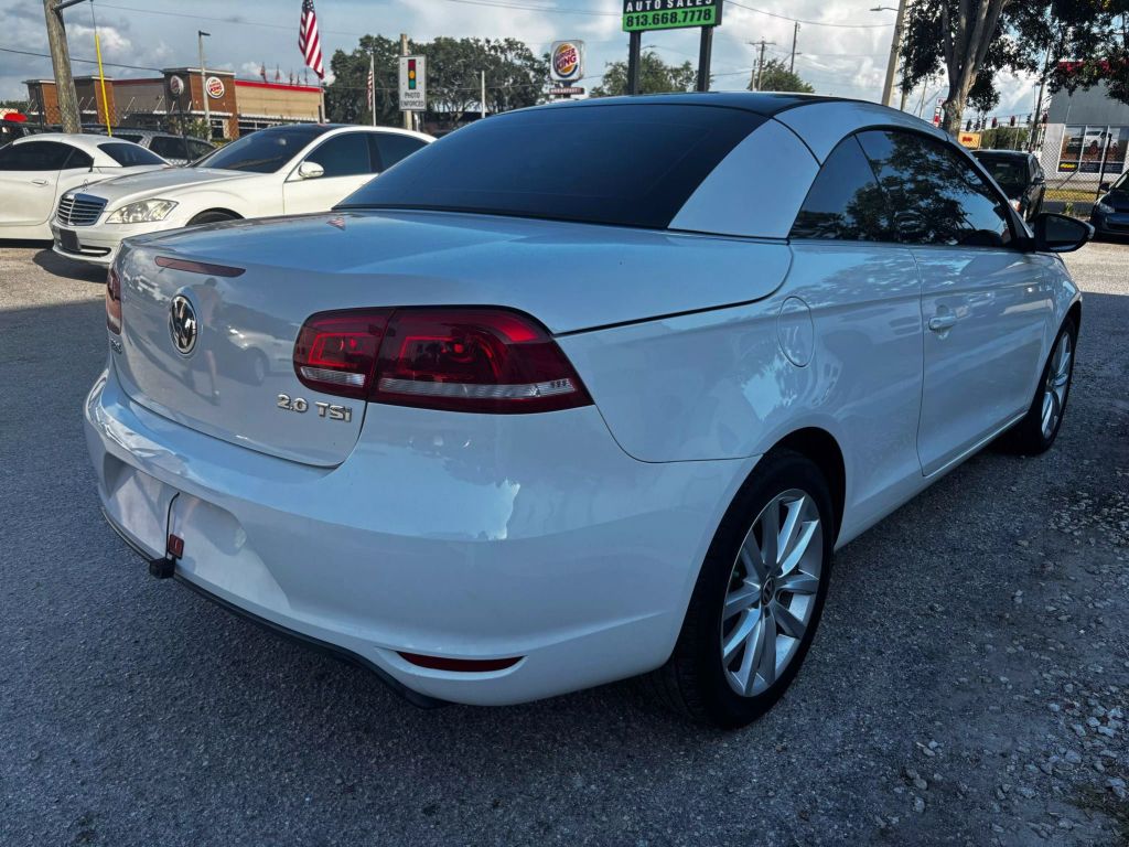 2012 VOLKSWAGEN EOS CONVERTIBLE 4-CYL, TURBO, 2.0 LITER KOMFORT HARD TOP CONVERTIBLE 2D