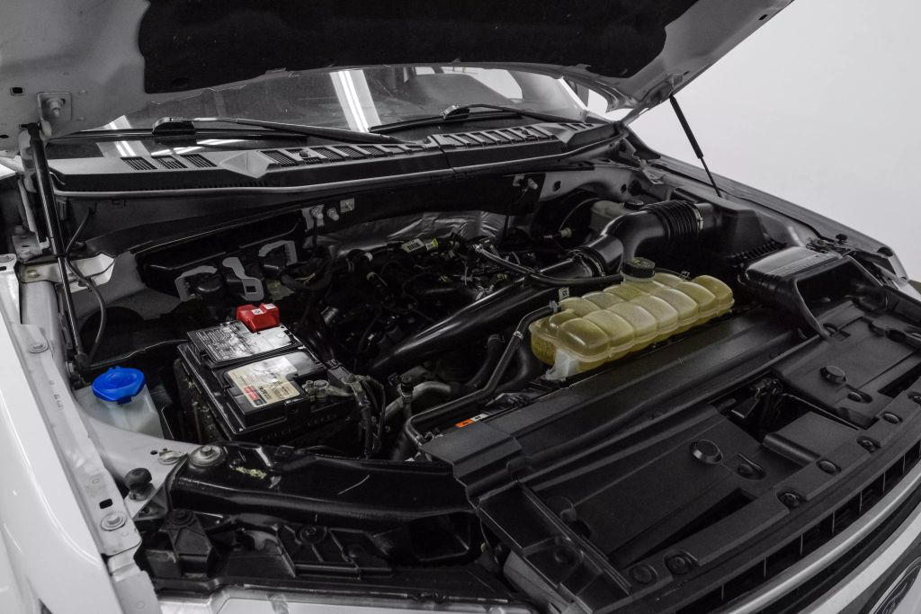 2020 FORD F150 SUPERCREW CAB PICKUP V6, ECOBOOST, TWIN TURBO, 2.7 LITER XLT PICKUP 4D 5 1/2 FT