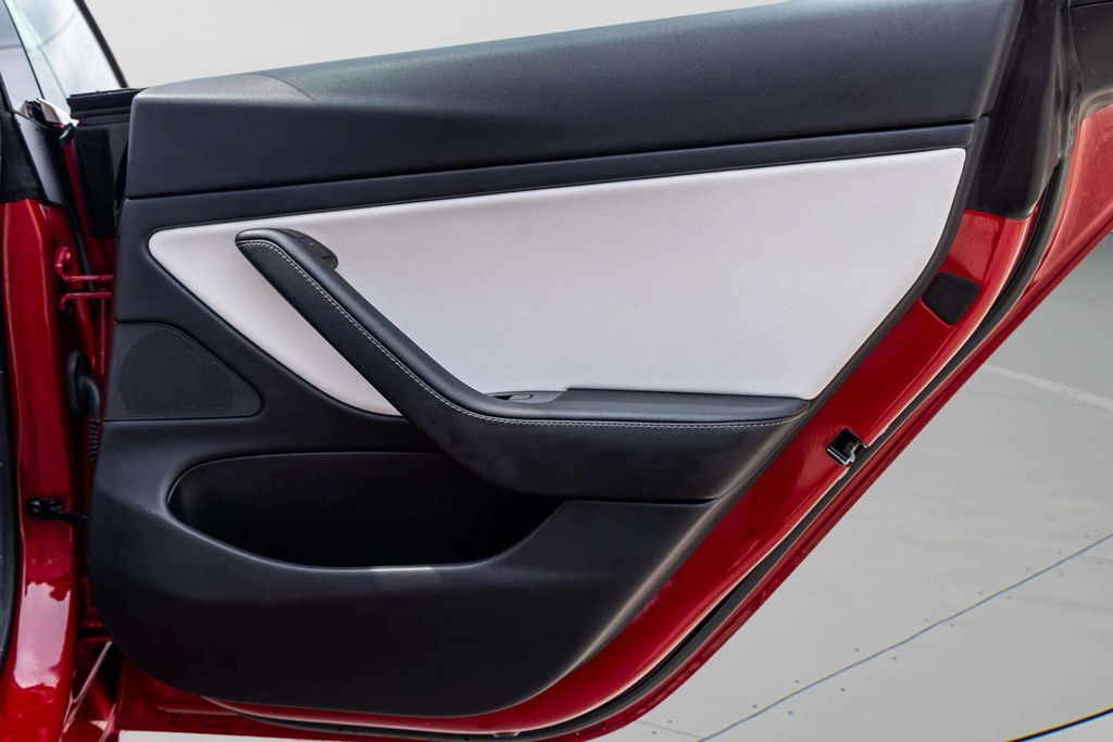 2018 TESLA MODEL 3 SEDAN DUAL ELECTRIC MOTORS LONG RANGE SEDAN 4D
