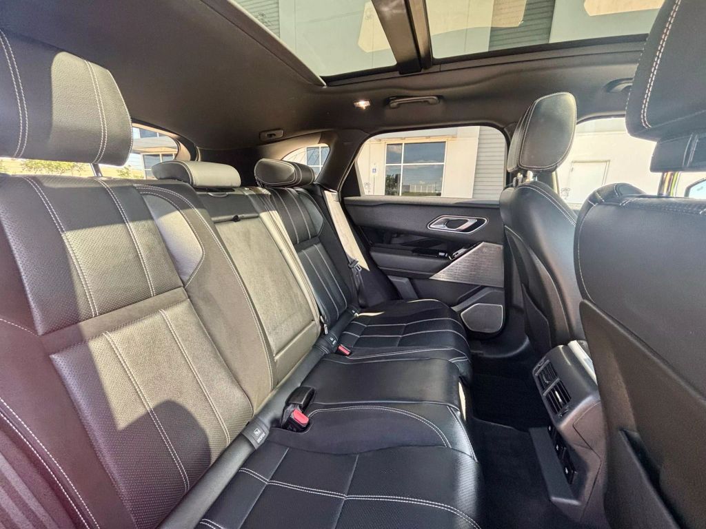 2020 Land Rover Range Rover Velar - Image 15 2020 Land Rover Range Rover Velar - Image 15