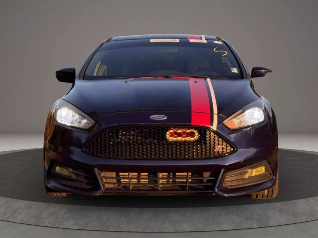 2017 Ford Focus - Image 2 2017 Ford Focus - Image 2