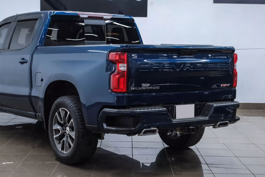 2021 CHEVROLET SILVERADO 1500 CREW CAB PICKUP 6-CYL, TURBO DIESEL, 3.0 LITER RST PICKUP 4D 5 3/4 FT