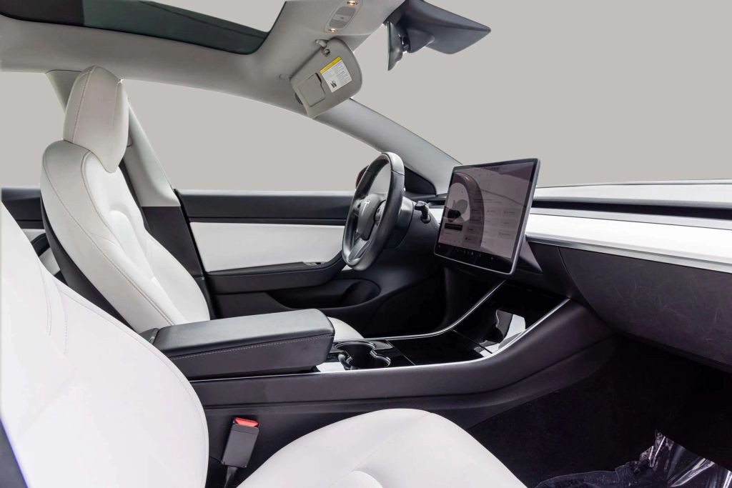 2018 TESLA MODEL 3 SEDAN DUAL ELECTRIC MOTORS LONG RANGE SEDAN 4D