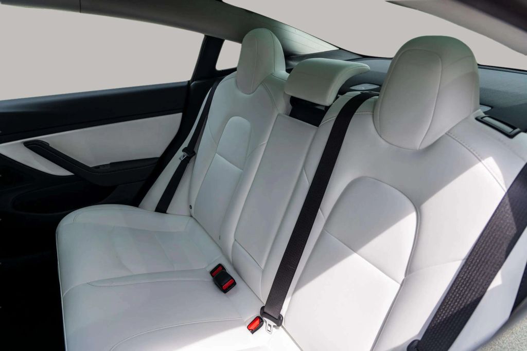 2018 TESLA MODEL 3 SEDAN DUAL ELECTRIC MOTORS LONG RANGE SEDAN 4D